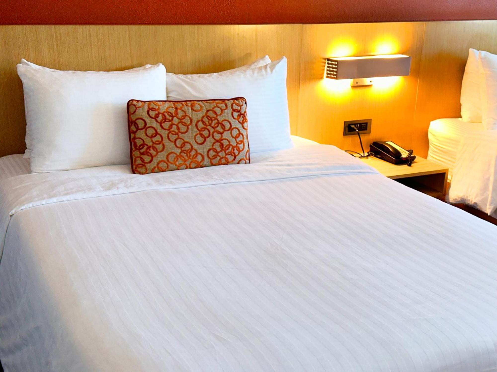 Lincoln Hotel Monterey Park Los Angeles Buitenkant foto